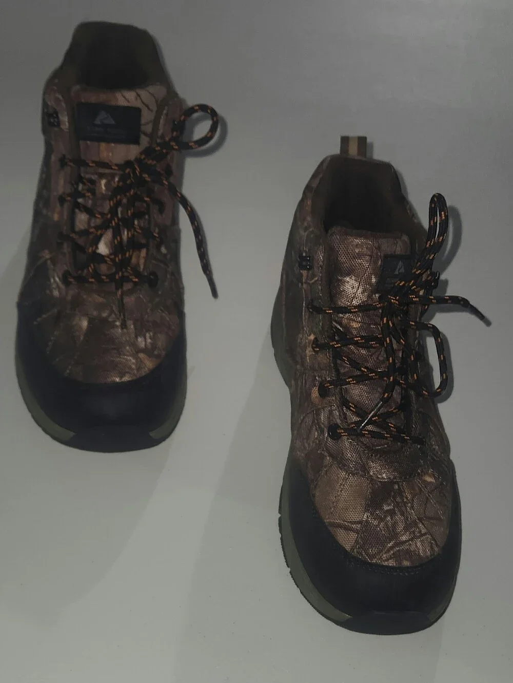 Ozark Trail Boys Mossy Oak Camo Lace-Up Outdoor Hiking Boots Size 5 Big Boys
